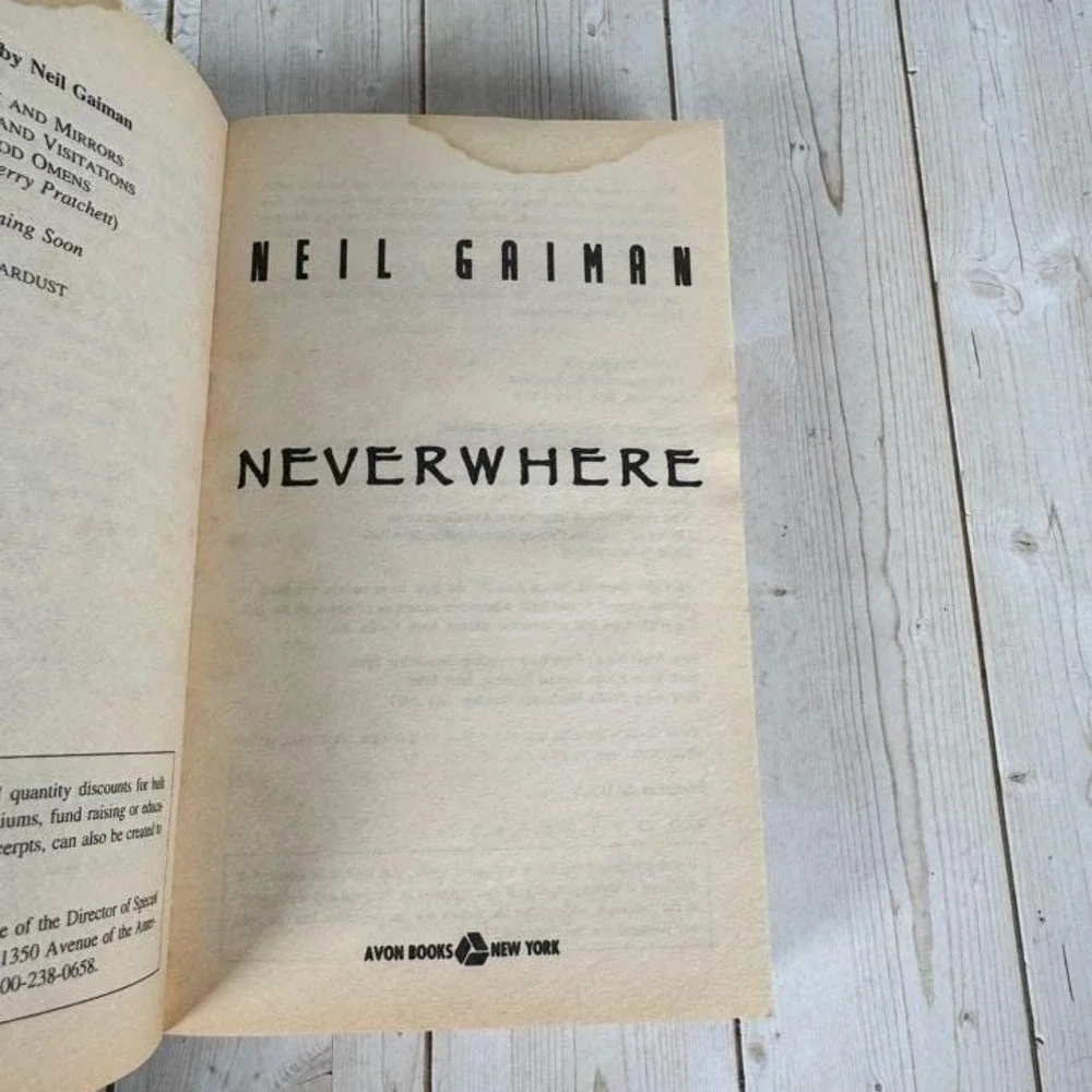 Neverwhere Neil Gaiman 1998 Paperback Urban Fantasy Avon Books